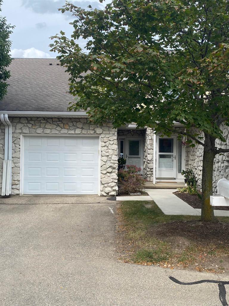 Gray Rd, Deforest, WI 53532
