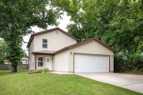 102 Winston Ln, Hollister, MO, 65672-5343 | Card Image