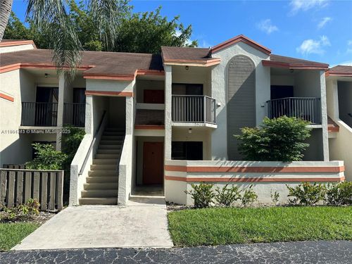 5595-5595 Courtyard Dr, Margate, FL, 33063-1529 | Card Image