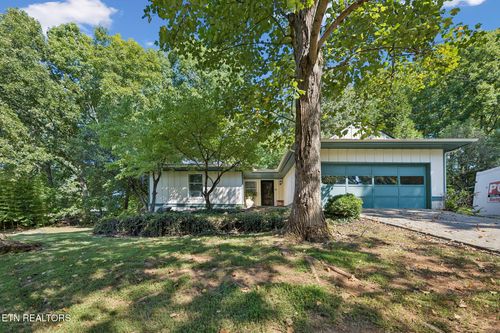10033 Bluegrass Rd, Knoxville, TN, 37922 | Card Image