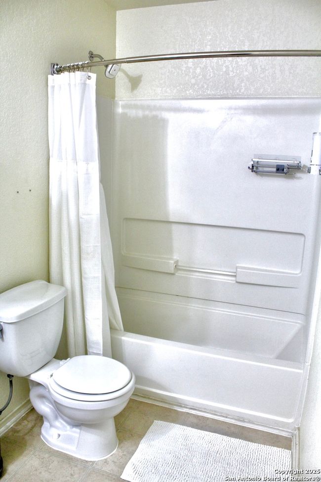 124 Hinge Path, House other with 3 bedrooms, 3 bathrooms and null parking in Cibolo TX | Image 40