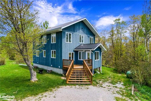 2758 Union Rd, Evansville, ON, P0P1E0 | Card Image