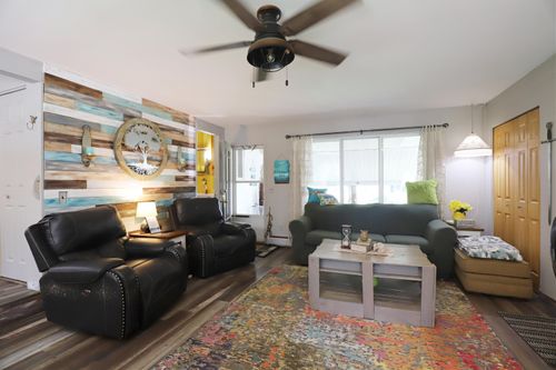 9425 Butternut St, New Lothrop, MI, 48460-7705 | Card Image