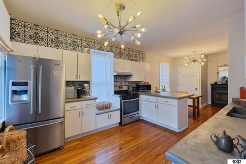 2939 Martha St, Omaha, NE, 68105-3226 | Card Image