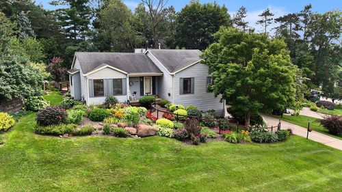 10700 Charring Cross Cir, Whitmore Lake, MI, 48189 | Card Image