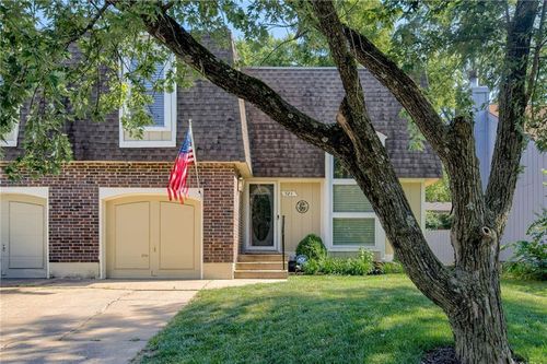 521 Ne 90th Ter, Kansas City, MO, 64155-2446 | Card Image