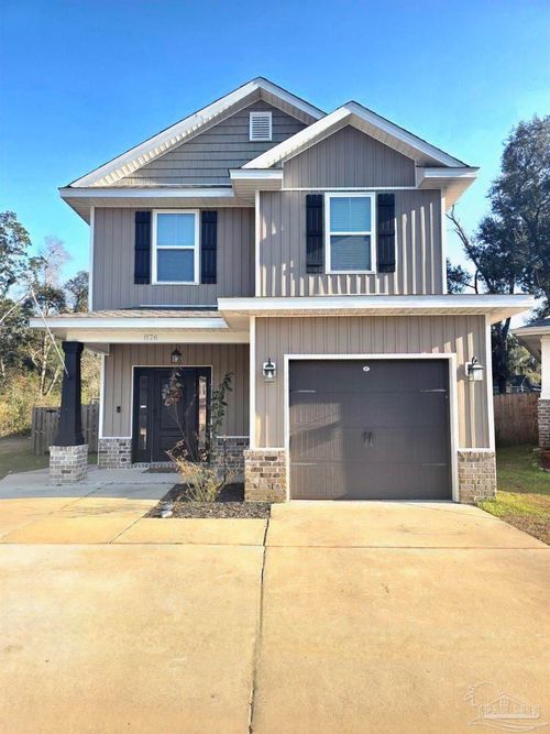 826 Smiley Cir, Pensacola, FL, 32514-3372 | Card Image