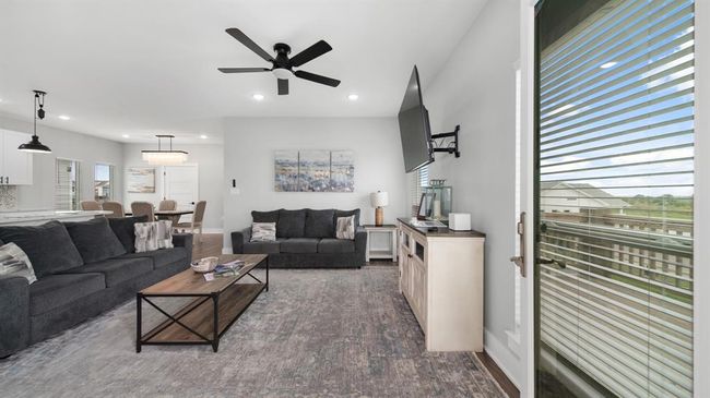 991 Seadrift Dr, House other with 4 bedrooms, 3 bathrooms and 4 parking in Port Bolivar TX | Image 5