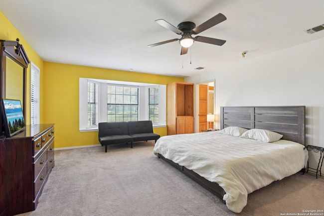 19229 Blume Dr, House other with 3 bedrooms, 2 bathrooms and null parking in Lytle TX | Image 8