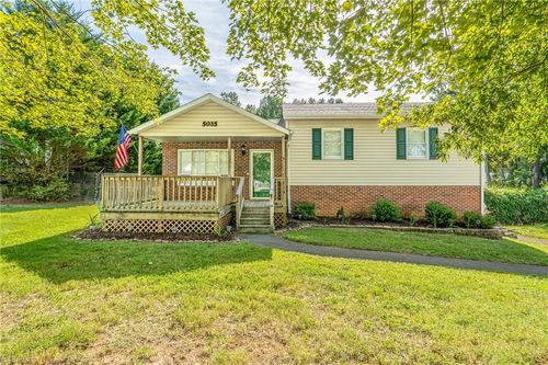 5035 Fletcher Dr, Walkertown, NC, 27051-9588 | Card Image