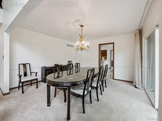 19-4677-Rolling-Ridge-Rd-West-Bloomfield-Township-MI-48323-WindowStill-29.jpg | Image 17