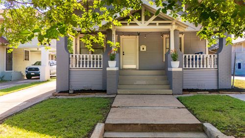 2107 College Ave, Fort Worth, TX, 76110-1938 | Card Image