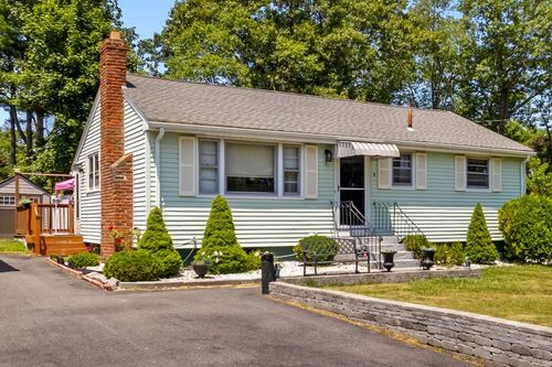 5 Oakwood Ave, Randolph, MA, 02368-5528 | Card Image