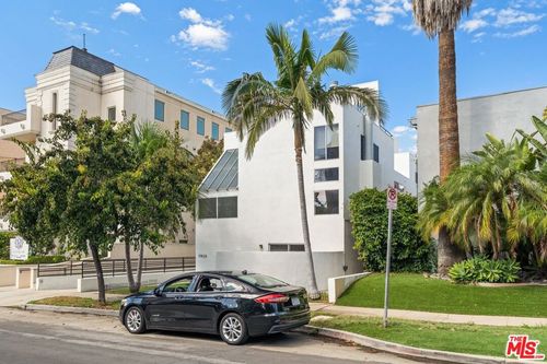 4-11925 Goshen Ave, Los Angeles, CA, 90049 | Card Image