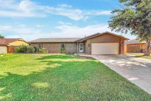 224 Quail Run N, Altus, OK, 73521-9774 | Card Image