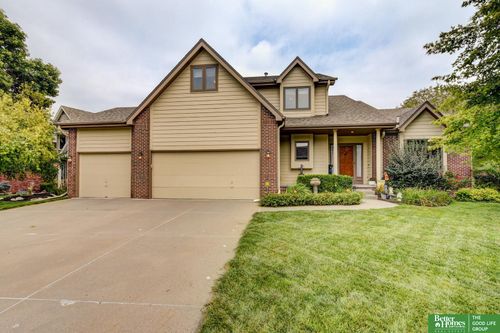 16136 Dewey Ave, Omaha, NE, 68118-4113 | Card Image