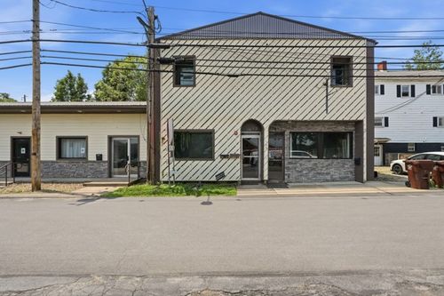 ste-2-129 W Neshannock Ave, New Wilmington, PA, 16142-1183 | Card Image
