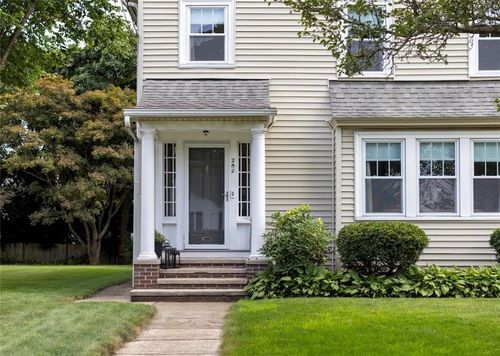 282 Wilson Ave, Rumford, RI, 02916-2321 | Card Image