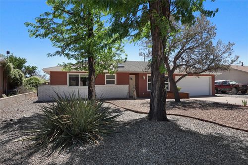 76 Isleta Dr, White Rock, NM, 87547-3702 | Card Image