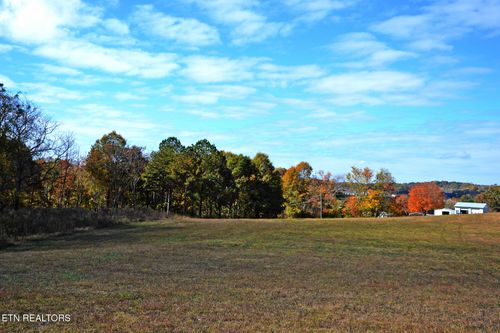 32 Oakland Rd, Sweetwater, TN, 37874 | Card Image