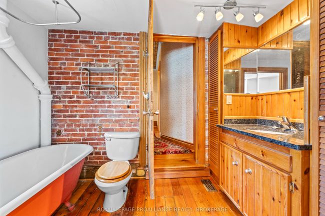 270 Wellington St, House attached with 2 bedrooms, 2 bathrooms and null parking in Kingston ON | Image 22