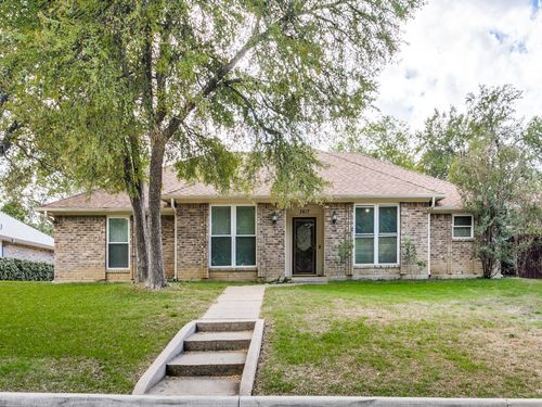 3617 Bluegrass Dr, Grand Prairie, TX, 75052-6806 | Card Image