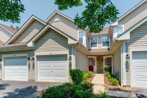 121 Polaris Dr, Lake In The Hills, IL, 60156-5674 | Card Image