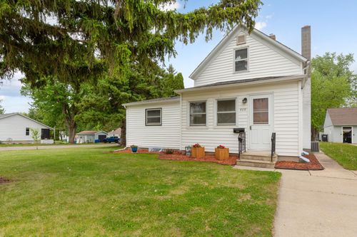 808 E Vine St, Owatonna, MN, 55060-2621 | Card Image