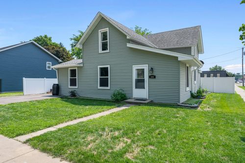 300 Main St, Farmington, MN, 55024-1021 | Card Image