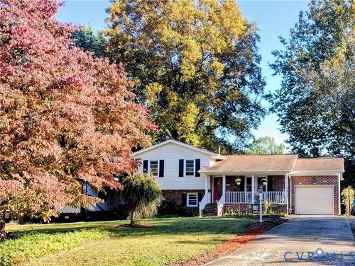 142 Country Club Dr, Williamsburg, VA, 23188-1516 | Card Image