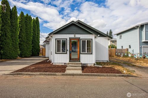 303 Fir Ave, Sultan, WA, 98294-9522 | Card Image