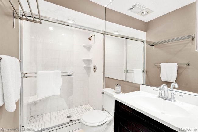 First Floor full bath | Image 5