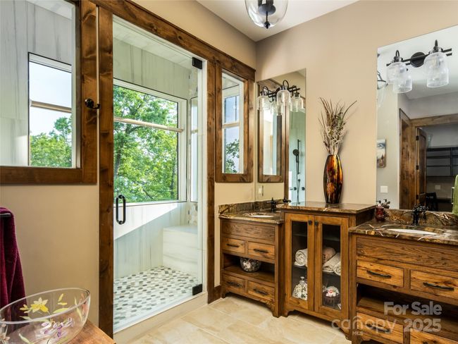 93 N Snow Ridge Dr, House other with 5 bedrooms, 7 bathrooms and null parking in Hendersonville NC | Image 23