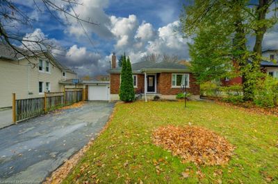 65 Sheldon Ave N, House other with 4 bedrooms, 2 bathrooms and 6 parking in Kitchener ON | Image 1