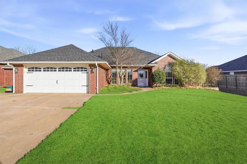 3208 Peacock Lane, Altus, OK, 73521 | Card Image