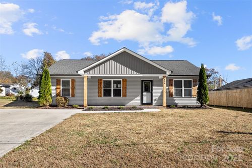 806 Grace Ave, Kannapolis, NC, 28083-3008 | Card Image