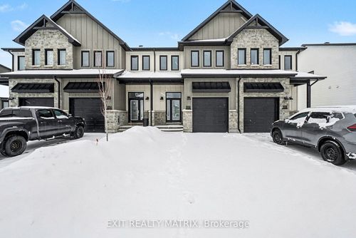 956 Cologne St, Embrun, ON, K0A1W0 | Card Image