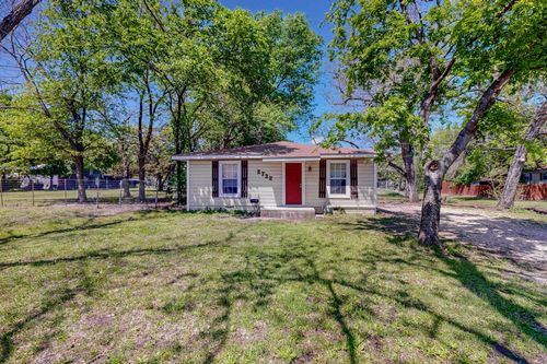2732 W Collin St, Corsicana, TX, 75110-3932 | Card Image