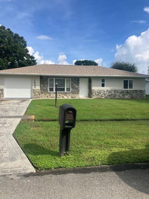 1625 Se Grapeland Ave, Port St Lucie, FL, 34952-4951 | Card Image