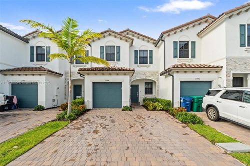 0-11944 Sw 247th Ter, HOMESTEAD, FL, 33032-3029 | Card Image