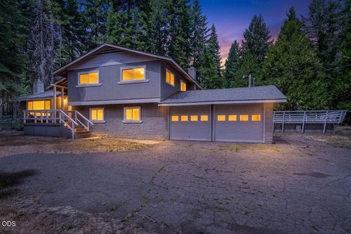 12300 Oregon 66, Ashland, OR, 97520 | Card Image