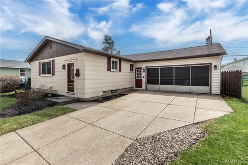 94 Gregory Ct, Depew, NY, 14043-4607 | Card Image