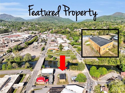 31 Penland St, Canton, NC, 28716-4317 | Card Image