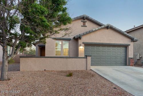 10464 S Cutting Horse Drive, Vail, AZ, 85641 | Card Image