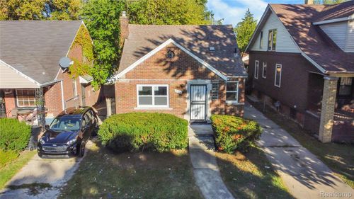 19324 Goulburn St, Detroit, MI, 48205-2121 | Card Image