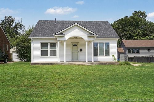 1608 S Knoxville Ave, Tulsa, OK, 74112-6838 | Card Image
