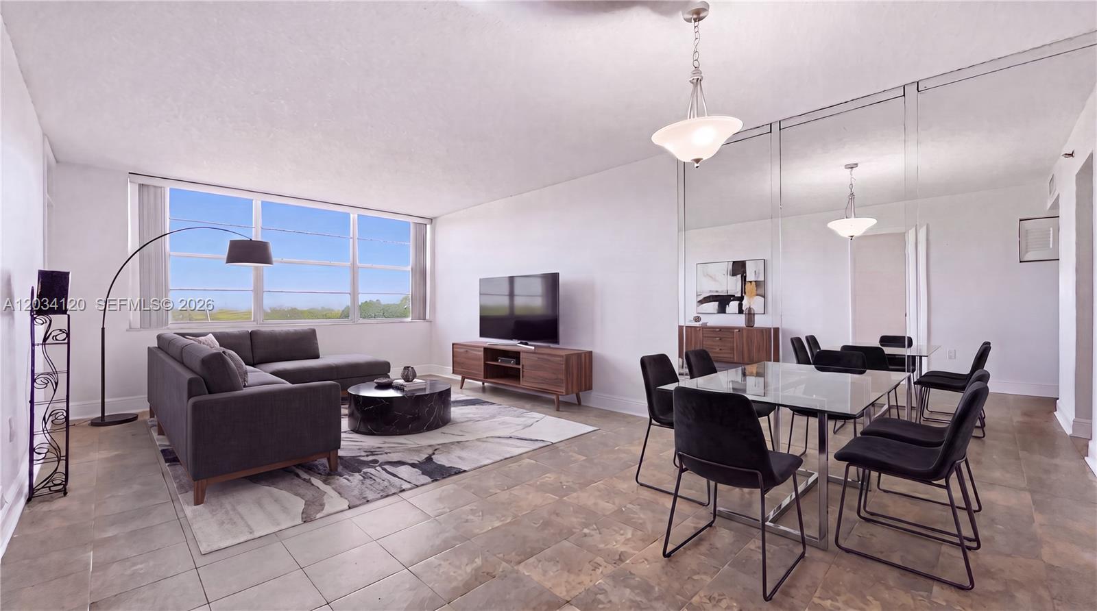 Residential in Pembroke Pines 3