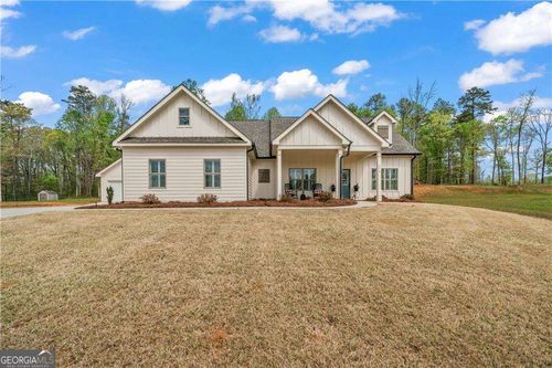 214 Oakwood Dr, Commerce, GA, 30529-6451 | Card Image