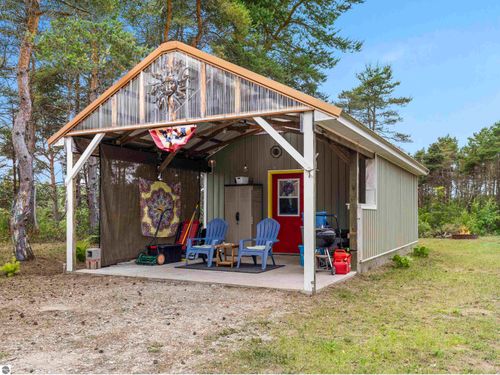 1154 Railroad Trl, Beulah, MI, 49617-9313 | Card Image