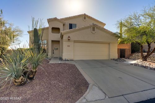 10261 N Wild Turkey Ln, Oro Valley, AZ, 85737-6974 | Card Image
